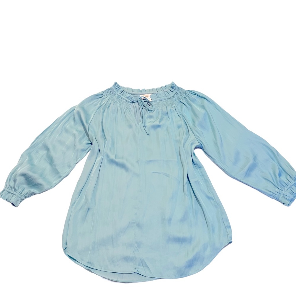 Chelsea & Theodore top. Size M. New with tag.
